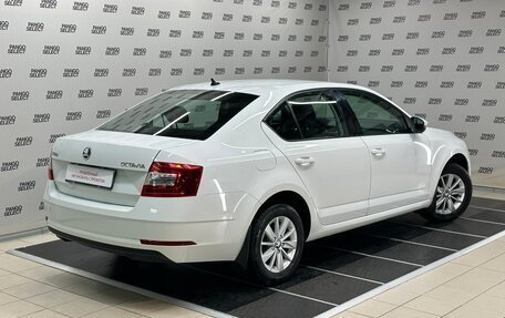 Skoda Octavia, 2017 год, 1 622 400 рублей, 2 фотография
