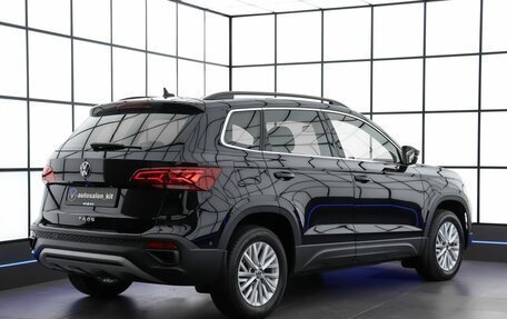 Volkswagen Taos, 2021 год, 2 370 000 рублей, 4 фотография