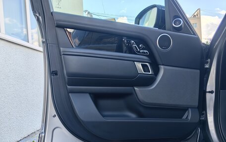 Land Rover Range Rover IV рестайлинг, 2018 год, 5 800 000 рублей, 12 фотография
