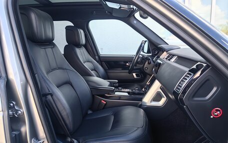 Land Rover Range Rover IV рестайлинг, 2018 год, 5 800 000 рублей, 23 фотография