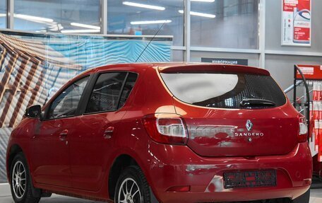 Renault Sandero II рестайлинг, 2015 год, 649 000 рублей, 4 фотография