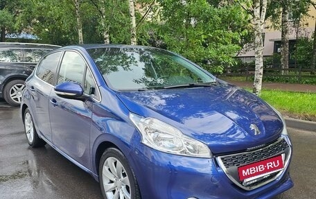 Peugeot 208 II, 2013 год, 760 000 рублей, 3 фотография