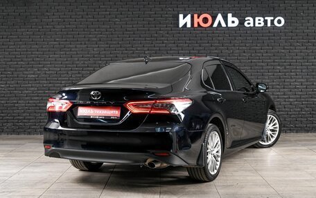 Toyota Camry, 2021 год, 3 479 000 рублей, 4 фотография