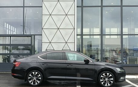 Skoda Superb III рестайлинг, 2018 год, 2 249 000 рублей, 4 фотография
