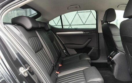 Skoda Superb III рестайлинг, 2018 год, 2 249 000 рублей, 22 фотография