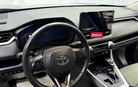 Toyota RAV4, 2024 год, 4 100 000 рублей, 12 фотография