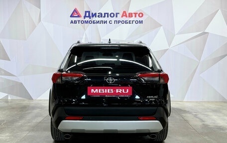 Toyota RAV4, 2024 год, 4 100 000 рублей, 8 фотография