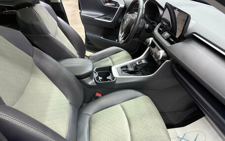 Toyota RAV4, 2024 год, 4 100 000 рублей, 16 фотография