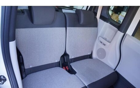Honda N-BOX, 2023 год, 1 300 000 рублей, 29 фотография
