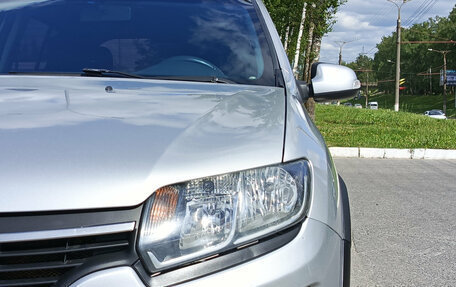 Renault Sandero II рестайлинг, 2015 год, 800 000 рублей, 21 фотография