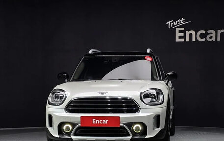 MINI Countryman II (F60), 2022 год, 1 940 000 рублей, 3 фотография