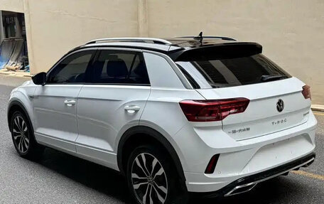 Volkswagen T-Roc I, 2023 год, 1 830 311 рублей, 6 фотография