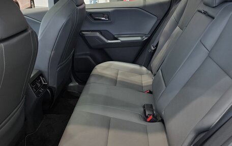 Toyota RAV4, 2026 год, 4 390 000 рублей, 27 фотография