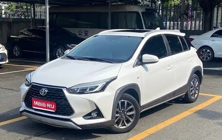 Toyota Yaris XP150 рестайлинг, 2022 год, 1 230 035 рублей, 1 фотография