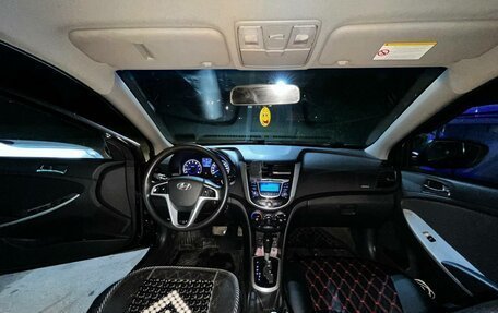 Hyundai Solaris II рестайлинг, 2013 год, 750 000 рублей, 4 фотография