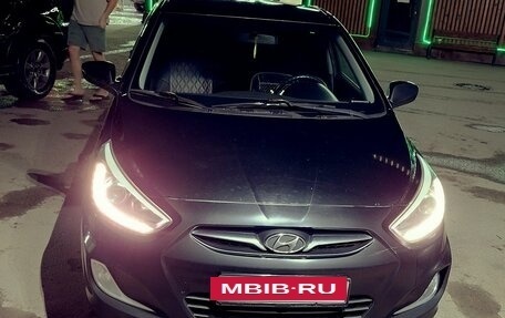 Hyundai Solaris II рестайлинг, 2013 год, 750 000 рублей, 10 фотография