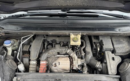 Citroen C4 Picasso II рестайлинг, 2010 год, 475 000 рублей, 17 фотография