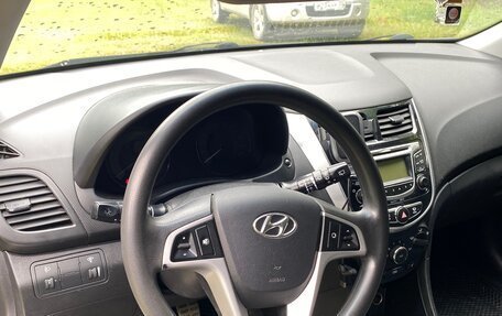 Hyundai Solaris II рестайлинг, 2014 год, 750 000 рублей, 6 фотография