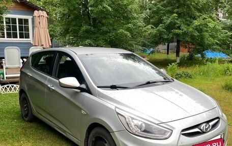 Hyundai Solaris II рестайлинг, 2014 год, 750 000 рублей, 2 фотография