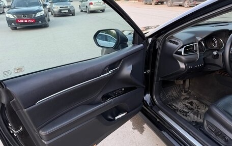 Toyota Camry, 2019 год, 2 450 000 рублей, 14 фотография