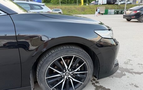 Toyota Camry, 2019 год, 2 450 000 рублей, 21 фотография