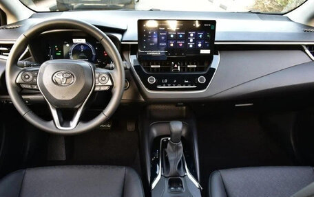 Toyota Corolla, 2025 год, 1 900 000 рублей, 9 фотография