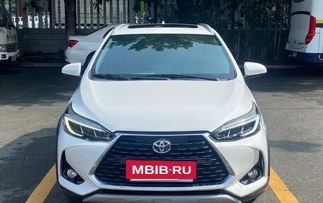 Toyota Yaris XP150 рестайлинг, 2022 год, 1 230 035 рублей, 2 фотография