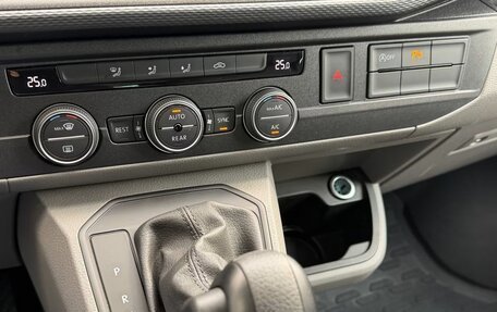 Volkswagen Caravelle T6 рестайлинг, 2022 год, 4 150 000 рублей, 10 фотография