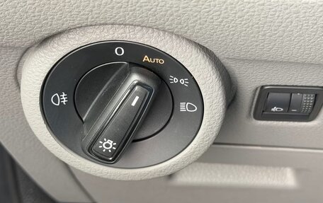 Volkswagen Caravelle T6 рестайлинг, 2022 год, 4 150 000 рублей, 17 фотография