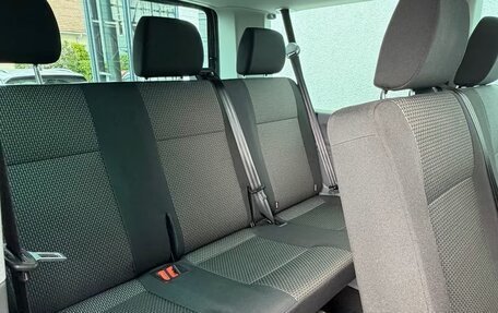 Volkswagen Caravelle T6 рестайлинг, 2022 год, 4 150 000 рублей, 18 фотография