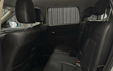 Mitsubishi Outlander III рестайлинг 3, 2016 год, 1 689 000 рублей, 10 фотография