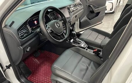 Volkswagen T-Roc I, 2022 год, 1 700 311 рублей, 10 фотография