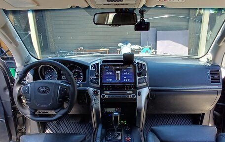 Toyota Land Cruiser 200, 2014 год, 7 890 000 рублей, 20 фотография