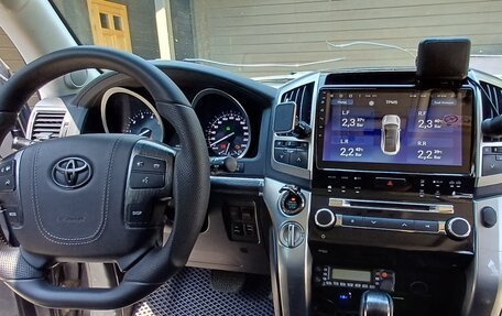 Toyota Land Cruiser 200, 2014 год, 7 890 000 рублей, 22 фотография