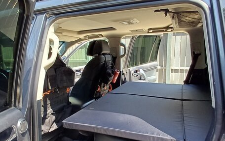 Toyota Land Cruiser 200, 2014 год, 7 890 000 рублей, 31 фотография