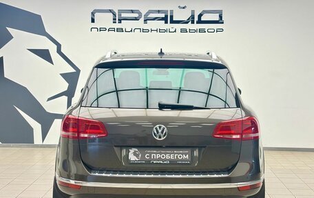 Volkswagen Touareg III, 2016 год, 2 999 000 рублей, 4 фотография