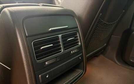 Volkswagen Touareg III, 2016 год, 2 999 000 рублей, 16 фотография