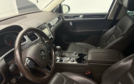 Volkswagen Touareg III, 2016 год, 2 999 000 рублей, 18 фотография
