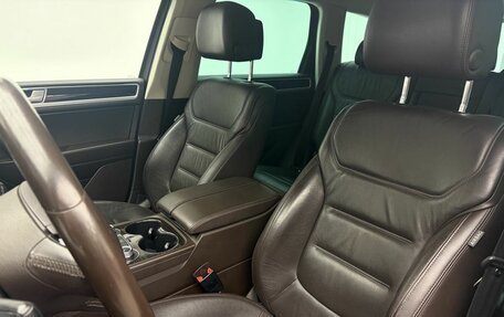 Volkswagen Touareg III, 2016 год, 2 999 000 рублей, 19 фотография