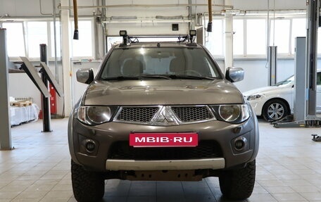 Mitsubishi L200 IV рестайлинг, 2011 год, 1 349 990 рублей, 2 фотография
