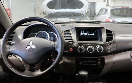 Mitsubishi L200 IV рестайлинг, 2011 год, 1 349 990 рублей, 11 фотография