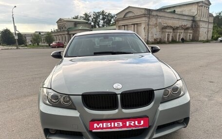 BMW 3 серия, 2005 год, 1 150 000 рублей, 2 фотография