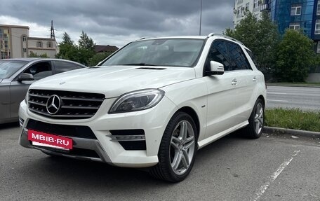 Mercedes-Benz M-Класс, 2012 год, 2 600 000 рублей, 3 фотография