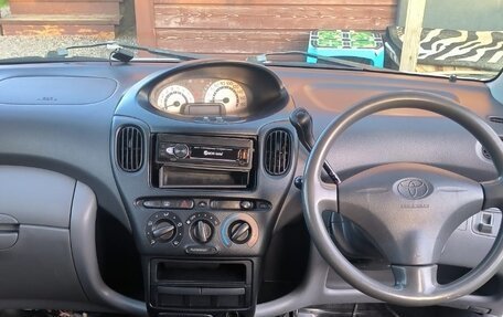 Toyota FunCargo, 2000 год, 450 000 рублей, 2 фотография