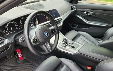 BMW 3 серия, 2019 год, 4 080 000 рублей, 27 фотография