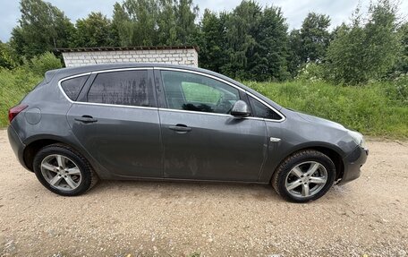 Opel Astra J, 2011 год, 480 000 рублей, 23 фотография