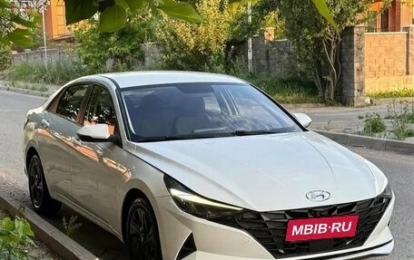 Hyundai Elantra, 2023 год, 1 390 000 рублей, 1 фотография