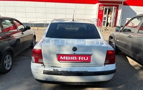 Volkswagen Passat B5+ рестайлинг, 1998 год, 240 000 рублей, 3 фотография