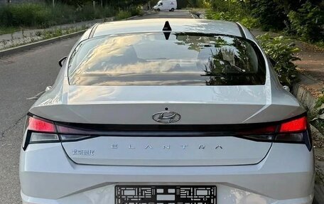 Hyundai Elantra, 2023 год, 1 390 000 рублей, 6 фотография
