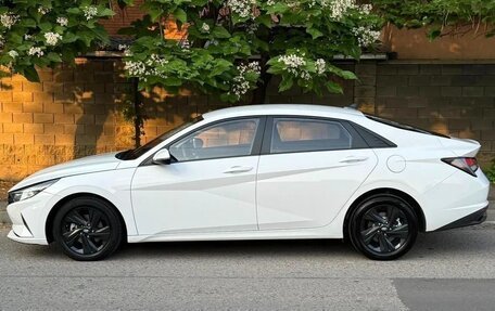 Hyundai Elantra, 2023 год, 1 390 000 рублей, 4 фотография